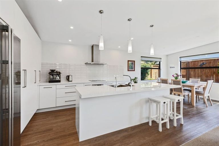 Photo of property in 70 Coast Boulevard, Papamoa Beach, Papamoa, 3118