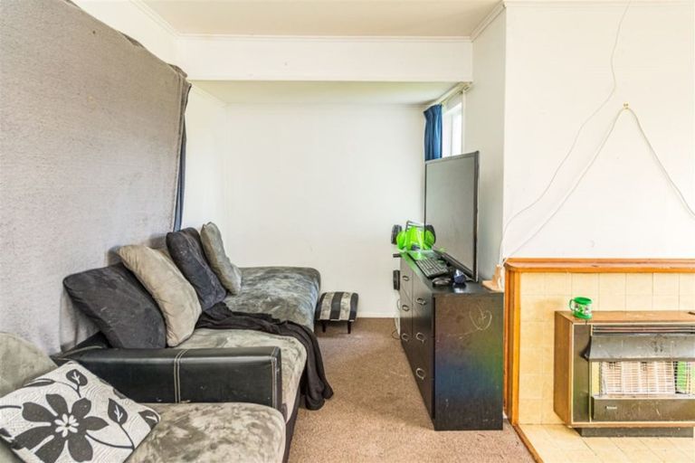 Photo of property in 211-214 Anzac Parade, Whanganui East, Whanganui, 4500