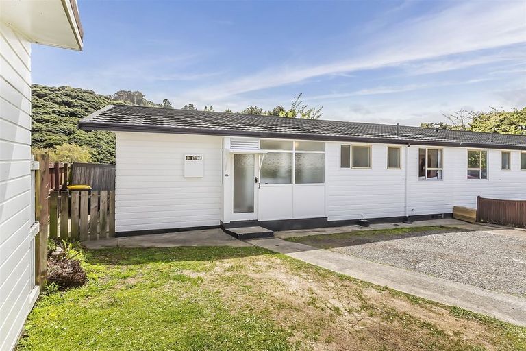 Photo of property in 42a Hicks Close, Whitby, Porirua, 5024