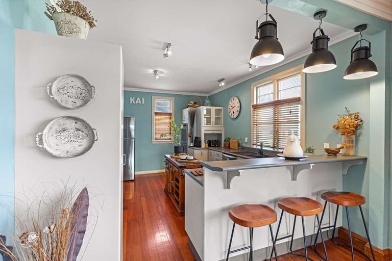 Photo of property in 16 Avon Street, Rongotea, 4476