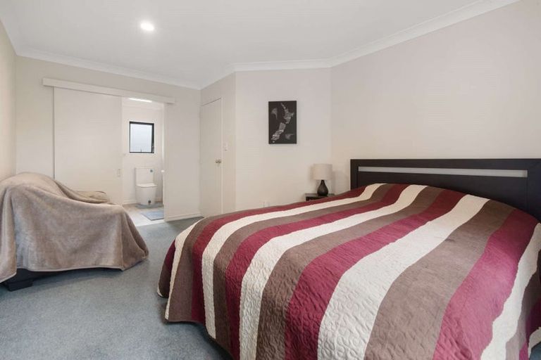 Photo of property in 11 Bayfair Drive, Mount Maunganui, 3116