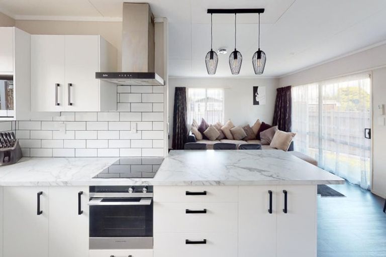 Photo of property in 29 Acacia Street, Kelvin Grove, Palmerston North, 4414