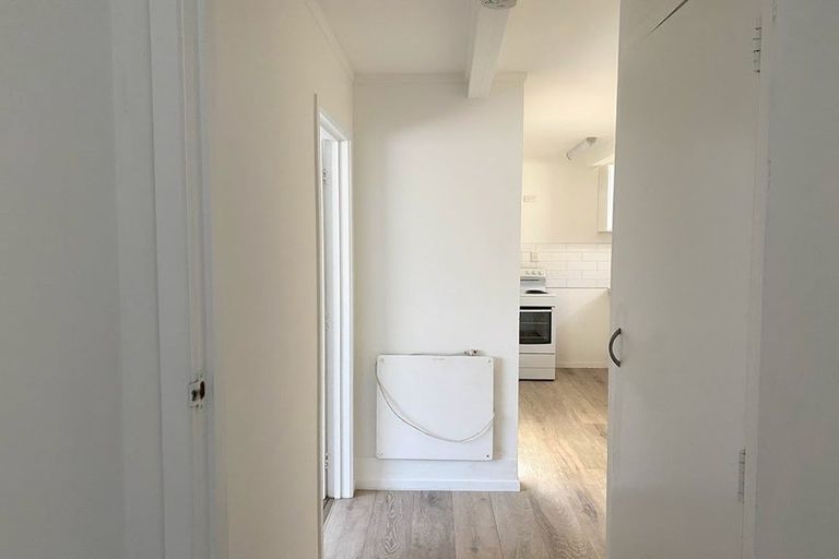 Photo of property in 12 Bryers Place, Bayview, Auckland, 0629