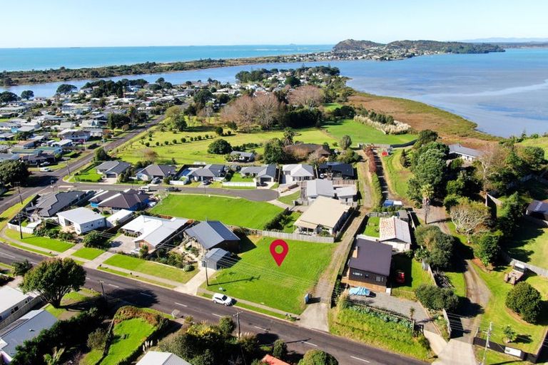 Photo of property in 59 Athenree Road, Athenree, Katikati, 3177