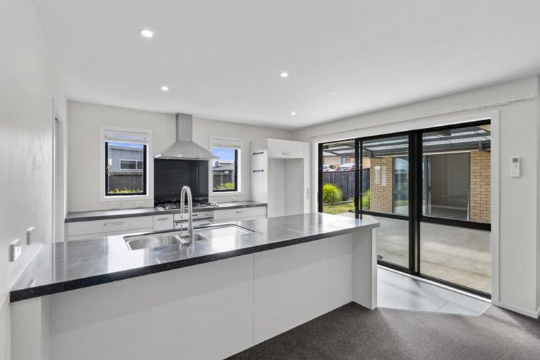 Photo of property in 30 Keston Crescent, Flagstaff, Hamilton, 3210