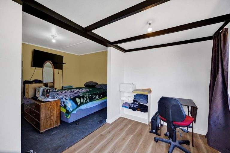 Photo of property in 2 Denby Road, Hawera, 4610