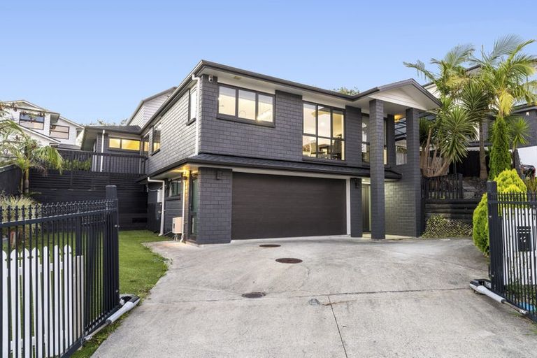 Photo of property in 12 San Casello Rise, Henderson, Auckland, 0612