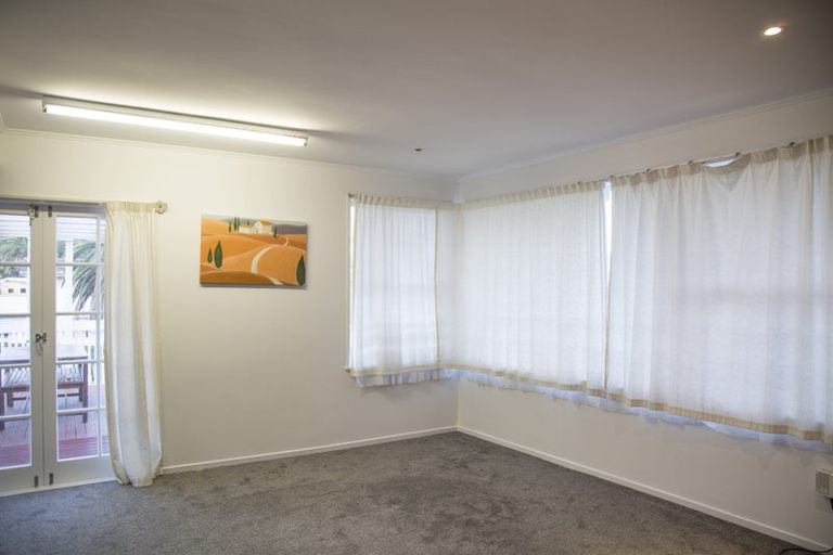 Photo of property in 1/10 Juniper Road, Sunnynook, Auckland, 0620