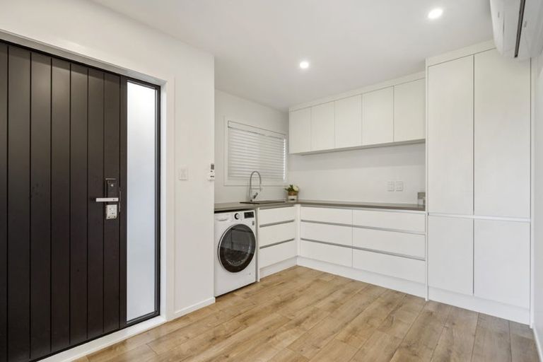 Photo of property in 11 Coventry Way, Long Bay, Auckland, 0630