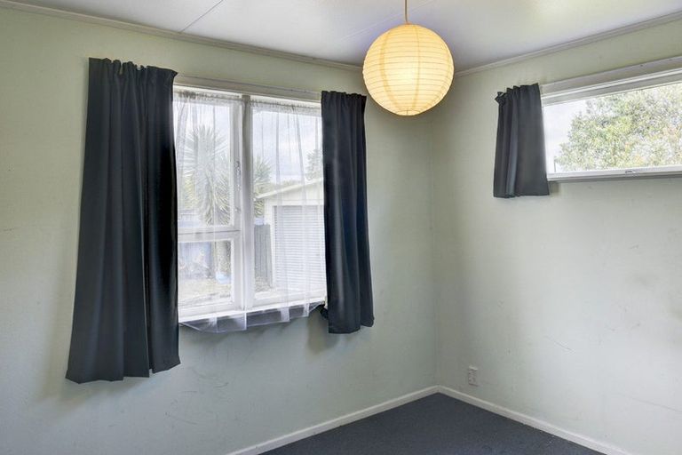 Photo of property in 17 Fisher Place, Carterton, 5713