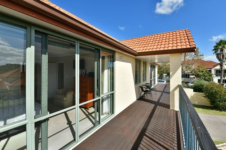 Photo of property in 11 Parkwood Crescent, Gulf Harbour, Whangaparaoa, 0930