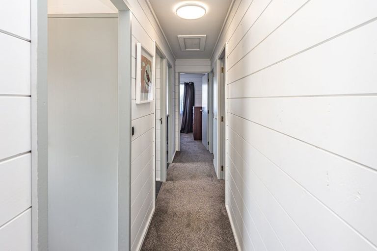 Photo of property in 110 Hinau Street, Castlecliff, Whanganui, 4501