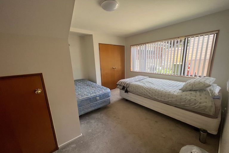 Photo of property in 1/6 County Road, Torbay, Auckland, 0630