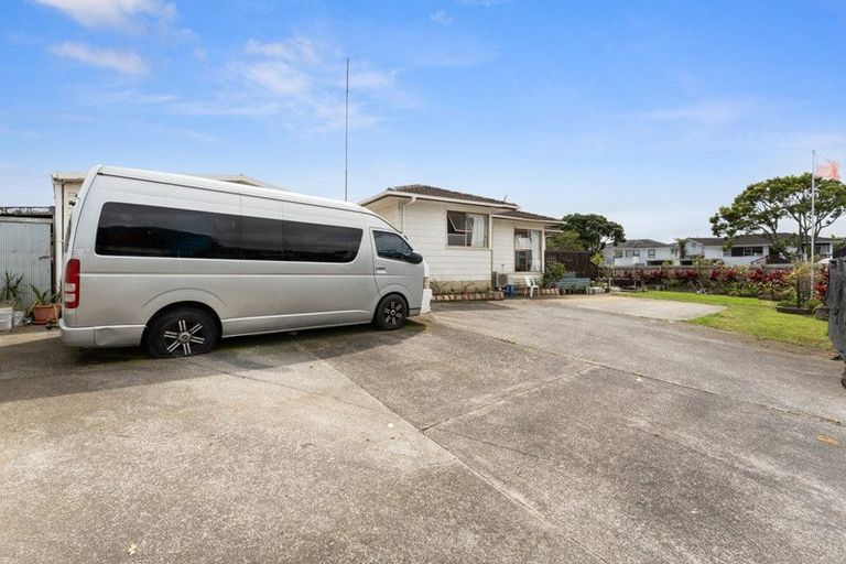 Photo of property in 21 Sharland Avenue, Manurewa, Auckland, 2102