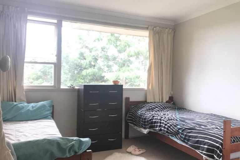 Photo of property in 153 Gossamer Drive, Pakuranga Heights, Auckland, 2010