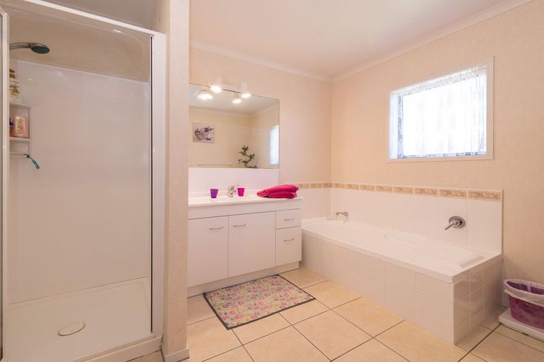 Photo of property in 7 Frame Place, Owhata, Rotorua, 3010