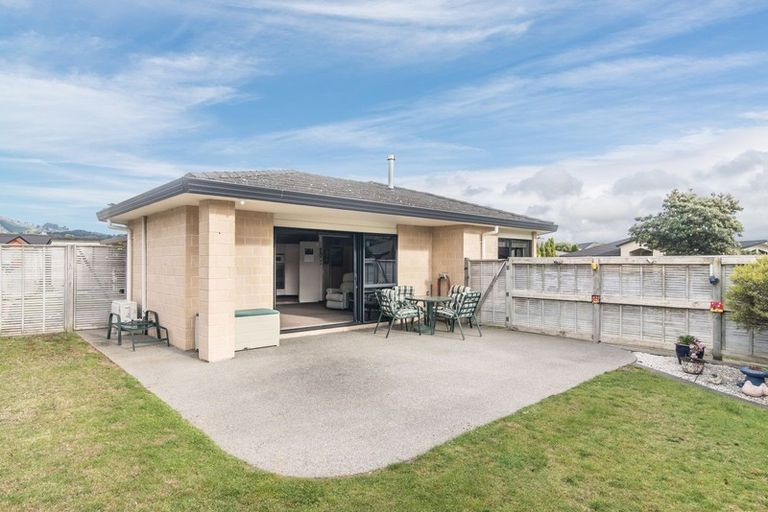 Photo of property in 7 Datum Way, Paraparaumu, 5032