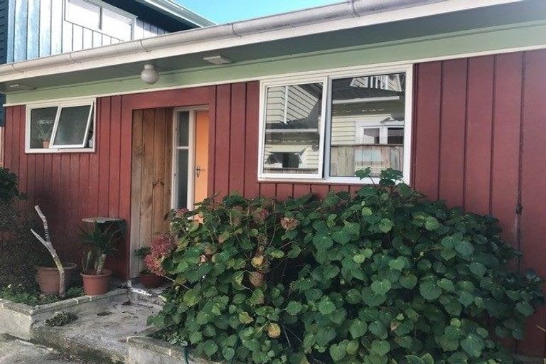 Photo of property in 3/10 Pitoitoi Road, Days Bay, Lower Hutt, 5013
