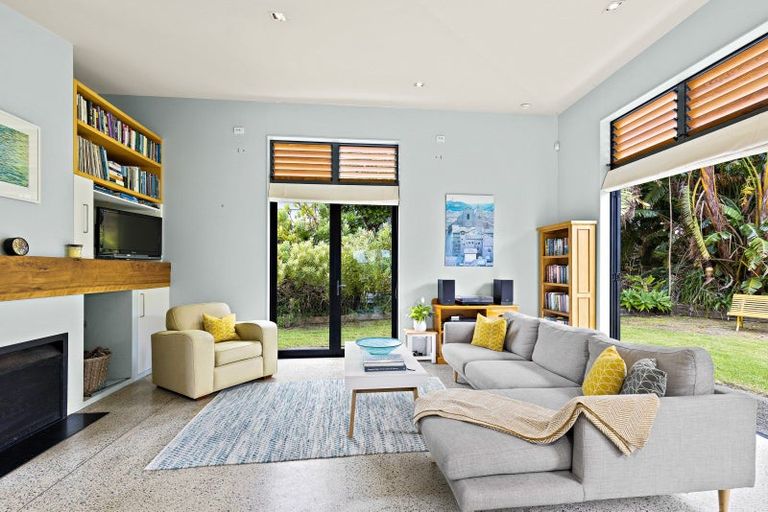 Photo of property in 200 Waiteitei Road, Wellsford, 0974