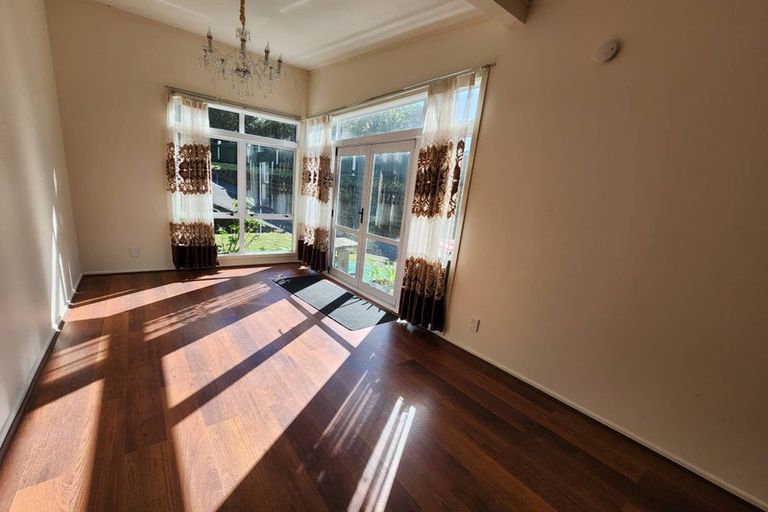 Photo of property in 16 City View Grove, Harbour View, Lower Hutt, 5010