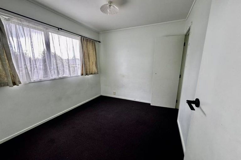 Photo of property in 21 Thomas Avenue, Te Atatu Peninsula, Auckland, 0610