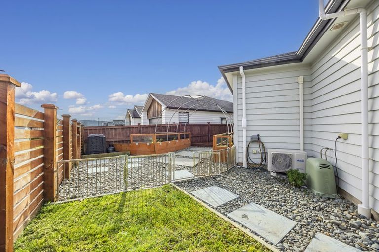 Photo of property in 83 Nobilo Road, Kumeu, 0810