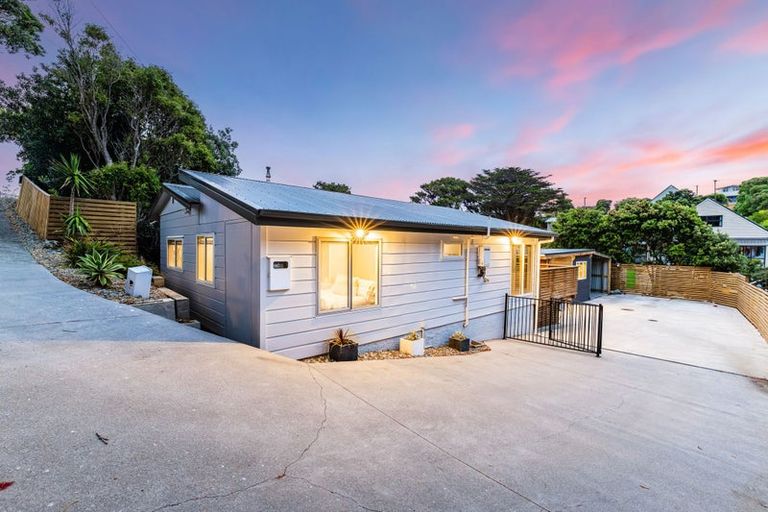 Photo of property in 41 Thornley Street, Titahi Bay, Porirua, 5022