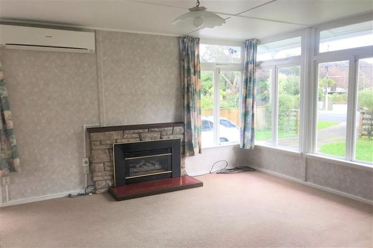 Photo of property in 45 Moeraki Road, Maoribank, Upper Hutt, 5018