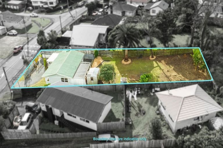 Photo of property in 68 Vodanovich Road, Te Atatu South, Auckland, 0610