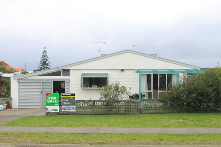 Photo of property in 125a Barbara Avenue, Whangamata, 3620