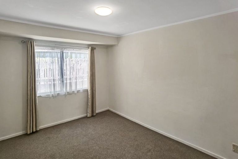 Photo of property in 6 Vesca Place, Golflands, Auckland, 2013