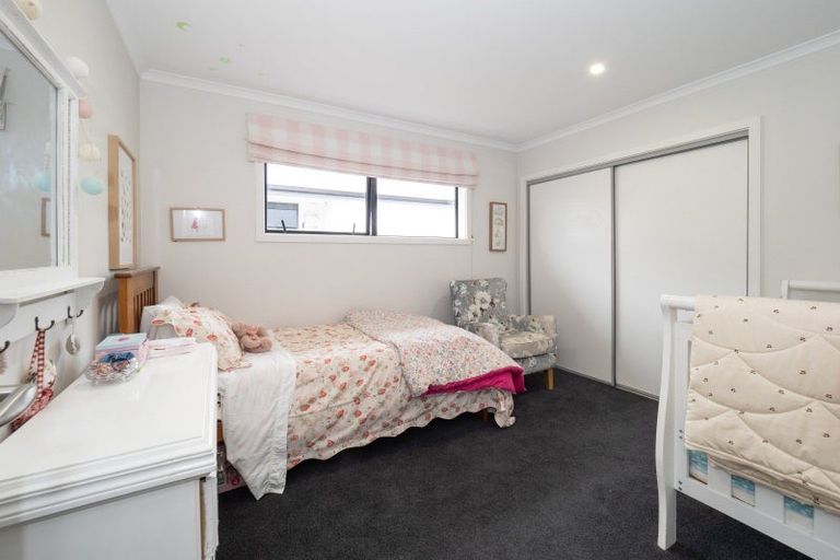 Photo of property in 4 West Bay Place, Huntingdon, Ashburton, 7774
