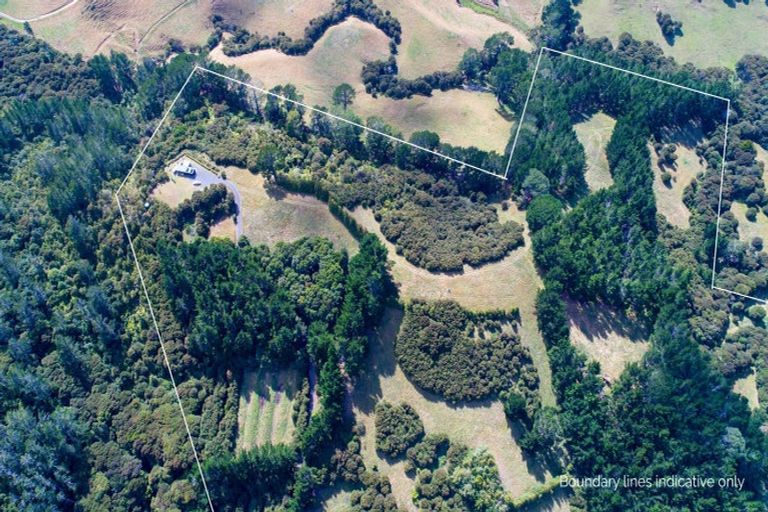 Photo of property in 61 Spikes Way, Whitianga, 3510