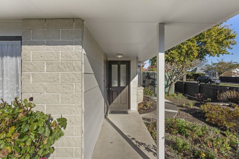 Photo of property in 54 Russell Street, Palmerston North, 4414