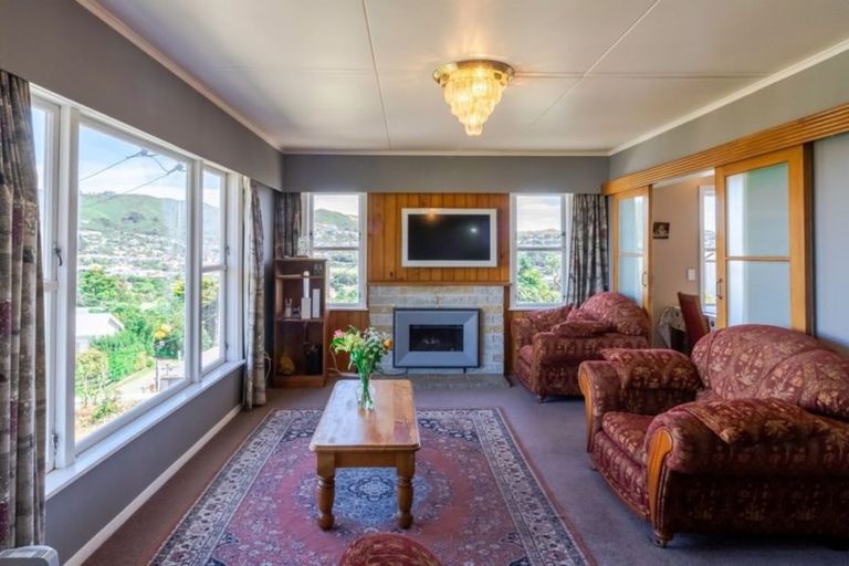 Photo of property in 44 Sheridan Terrace, Johnsonville, Wellington, 6037