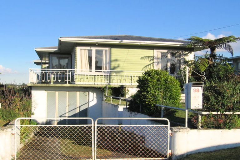 Photo of property in 98 Sunrise Avenue, Mairangi Bay, Auckland, 0630