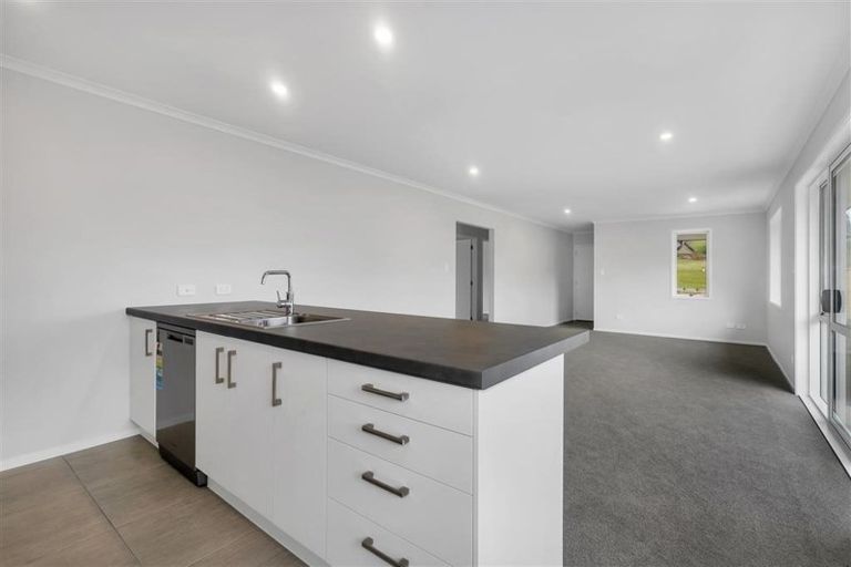 Photo of property in 1 Harry Close, Warkworth, 0910