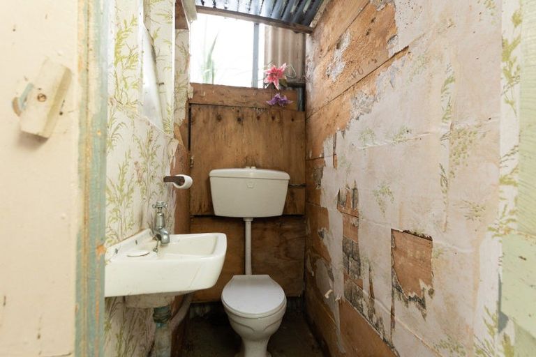 Photo of property in 34 Tokomaru East Road, Tokomaru, Palmerston North, 4474