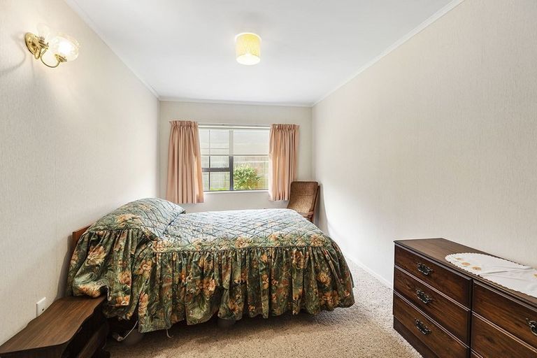 Photo of property in 85c Oxford Street, Tawa, Wellington, 5028