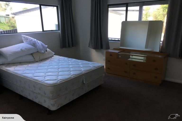 Photo of property in 9 Withers Road, Glen Eden, Auckland, 0602