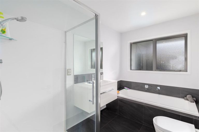 Photo of property in 30 Robert Duncan Road, Belfast, Christchurch, 8051