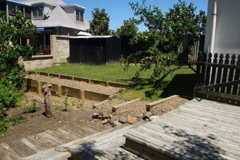 Photo of property in 9 Woodford Terrace, Ilam, Christchurch, 8053
