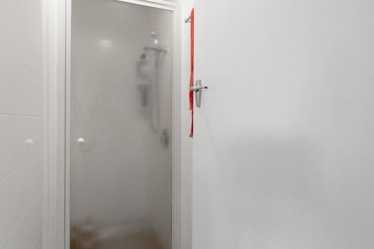 Photo of property in 24 Mills Street, Eltham, 4322