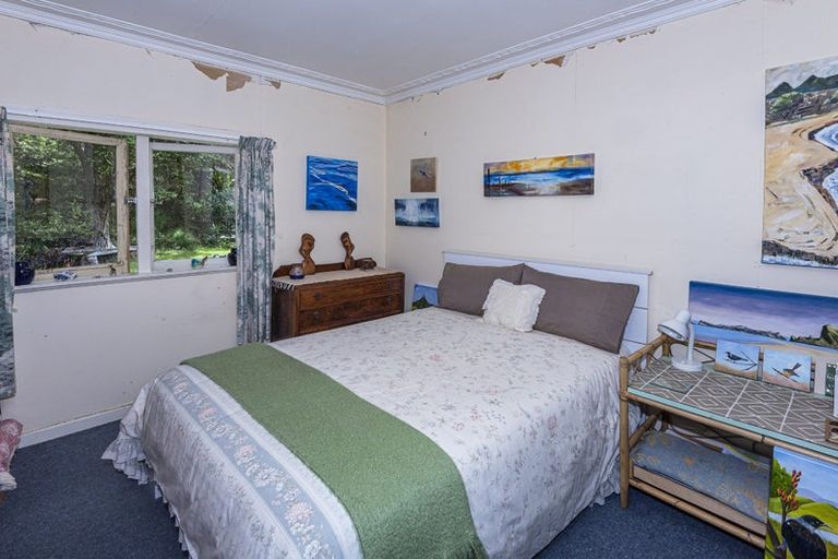 Photo of property in 64 Paparoa Station Road, Paparoa, 0571