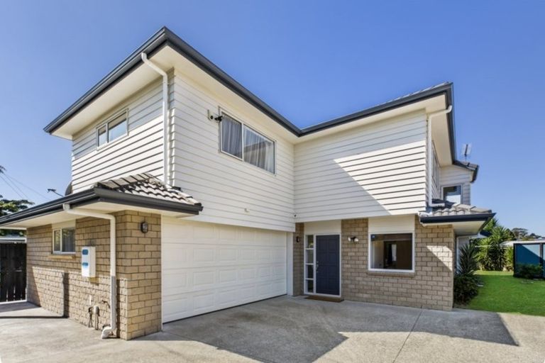 Photo of property in 20a Sutton Crescent, Papakura, 2110