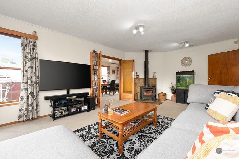 Photo of property in 18 Hugh Duncan Street, Haywards, Lower Hutt, 5018