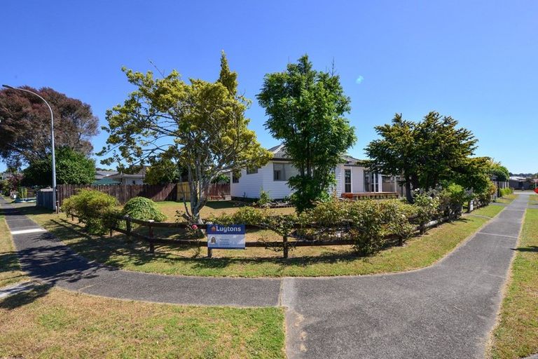 Photo of property in 23 Jasmine Avenue, Dinsdale, Hamilton, 3204