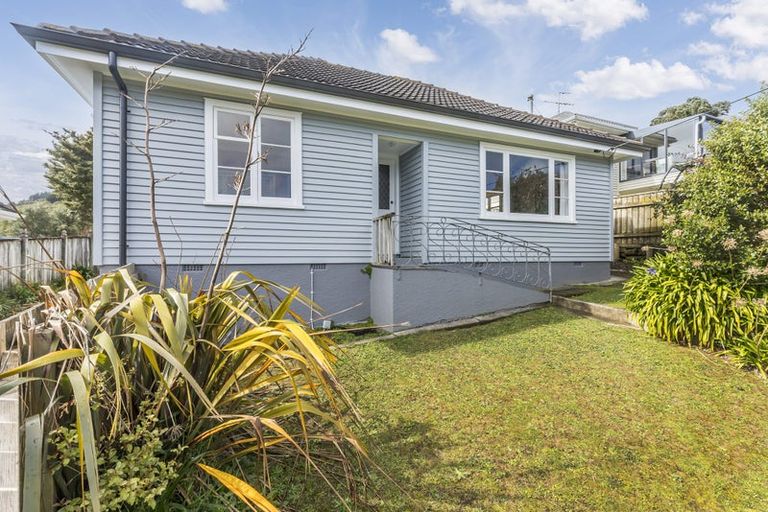 Photo of property in 24 Duncan Street, Tawa, Wellington, 5028