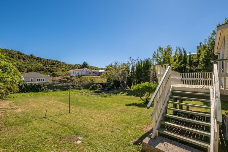 Photo of property in 139 Waikawa Road, Picton, 7220