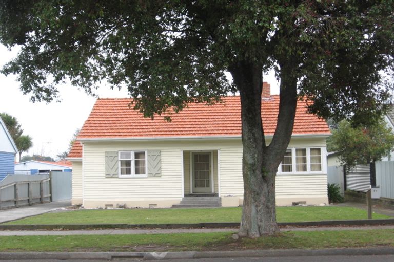 Photo of property in 17 Nuffield Avenue, Marewa, Napier, 4110